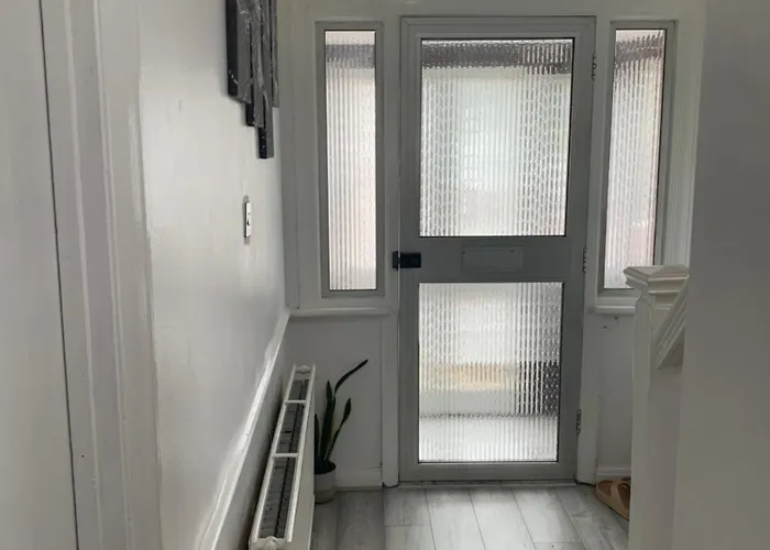 Small Single Boxroom Ovo Wembley Stadium